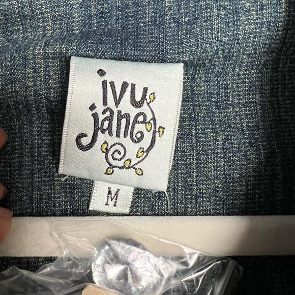 NWT Ivy Jane Gorgeous Jean Jacket with Belt- Medium‎ - Picture 10 of 12